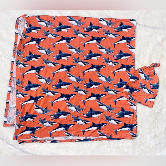🦈LBB Swaddle Set🦈 - Picture 4 of 5